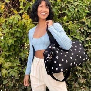 ALICE + OLIVIA Daisy Print Duffel Bag
